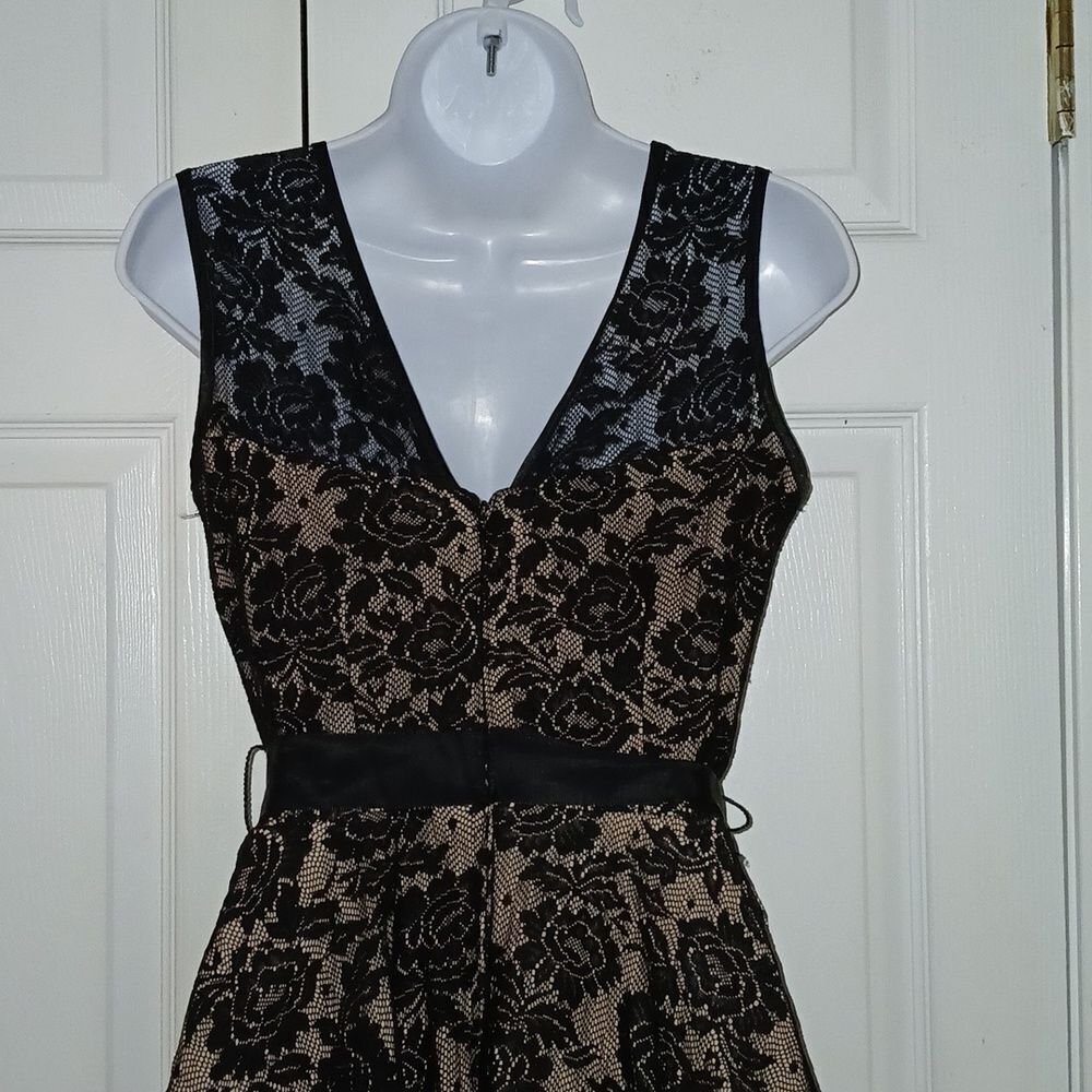 DJ-Jaz black illusion lace midi flare skirting Sz 8 NWOT - Picture 6 of 7